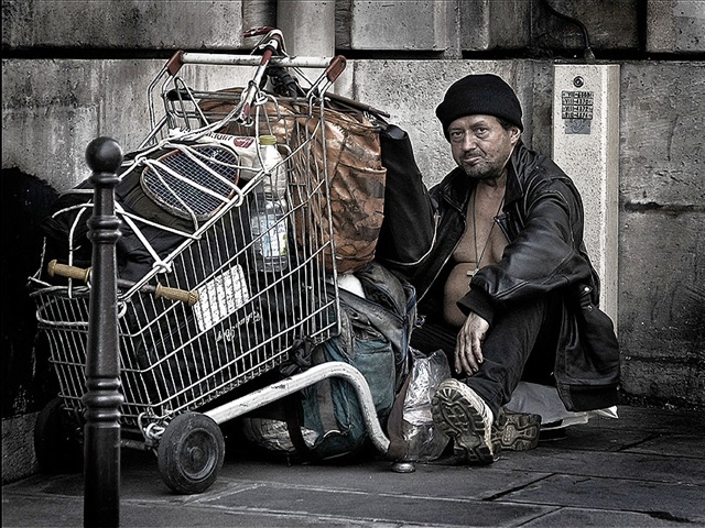 homeless_mgn_online